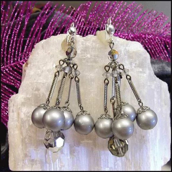 1950s Great Grey Pearl Crystal Chandelier Vintage Pierced Earrings - Picture 1 of 6